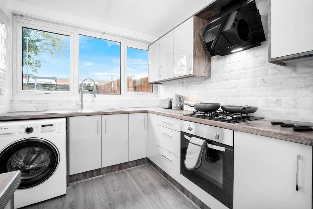 Jlr,Nec,B'Ham Airport,Entire House,Wi-Fi,Netflix Villa Birmingham Kültér fotó